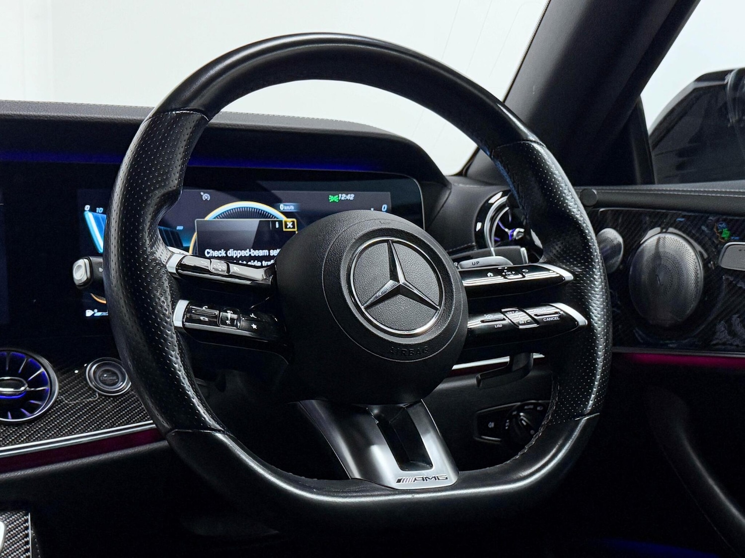 Used Mercedes-Benz E-Class 2021 for sale - 76085403: Photo 45