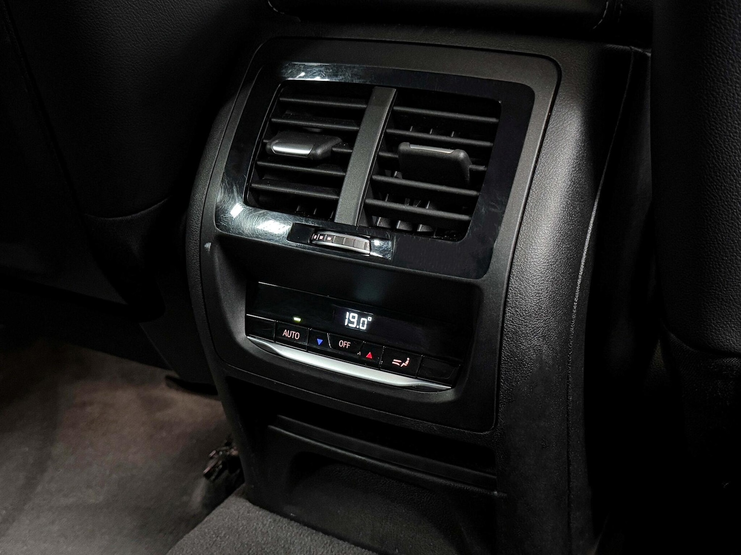 Used BMW X4 2018 for sale - 75839275: Photo 24