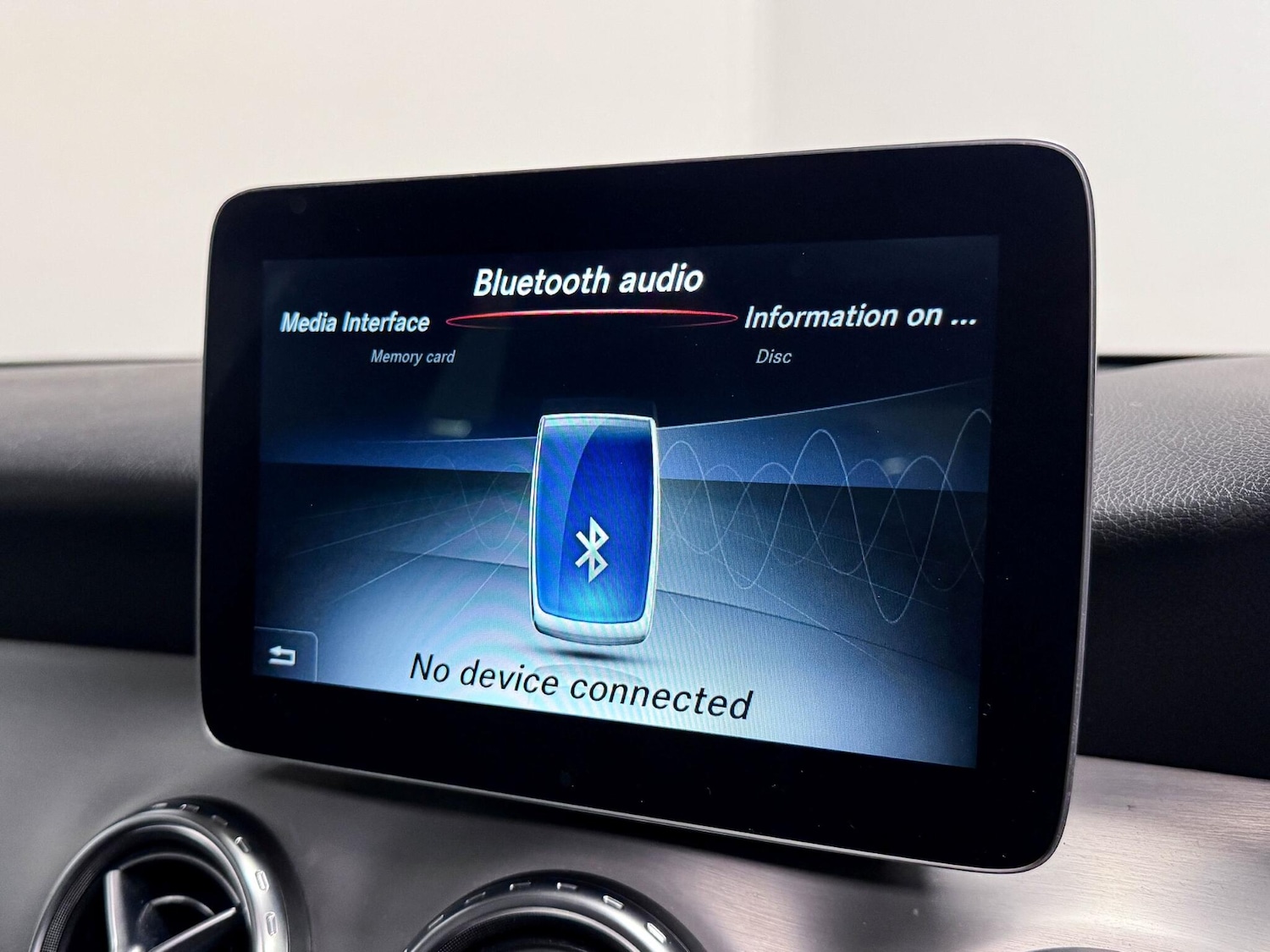 Used Mercedes-Benz GLA 2016 for sale - 76887223: Photo 43