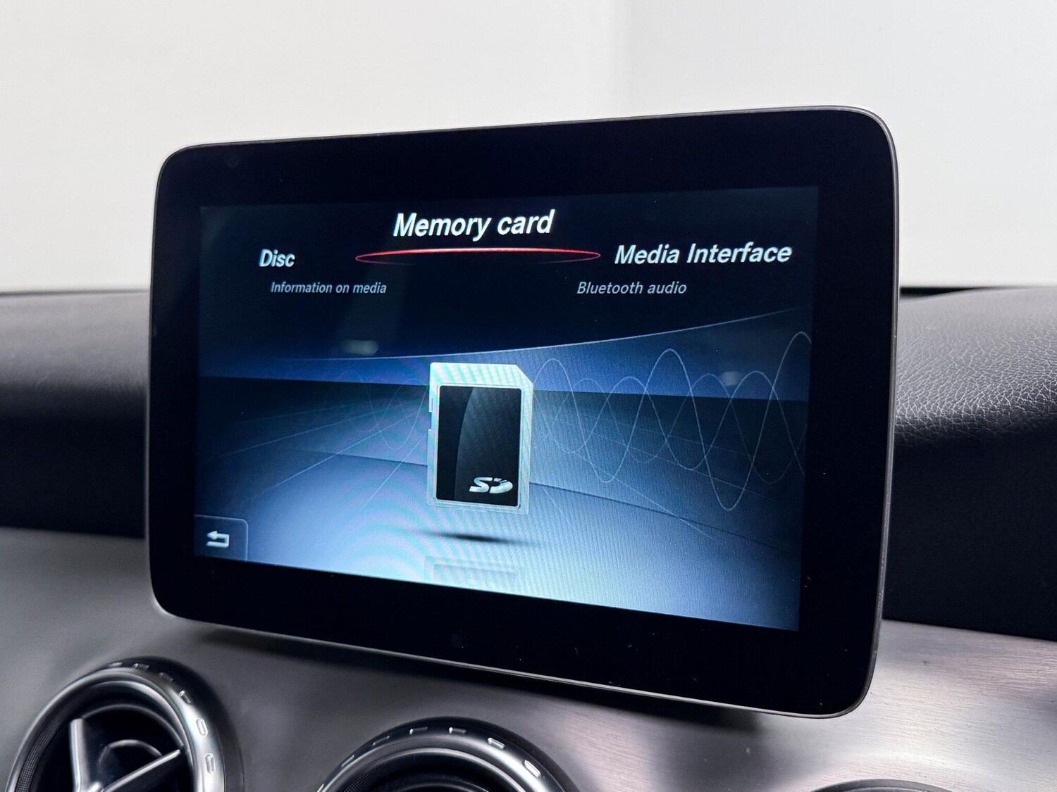 Used Mercedes-Benz GLA 2016 for sale - 76887223: Photo 45