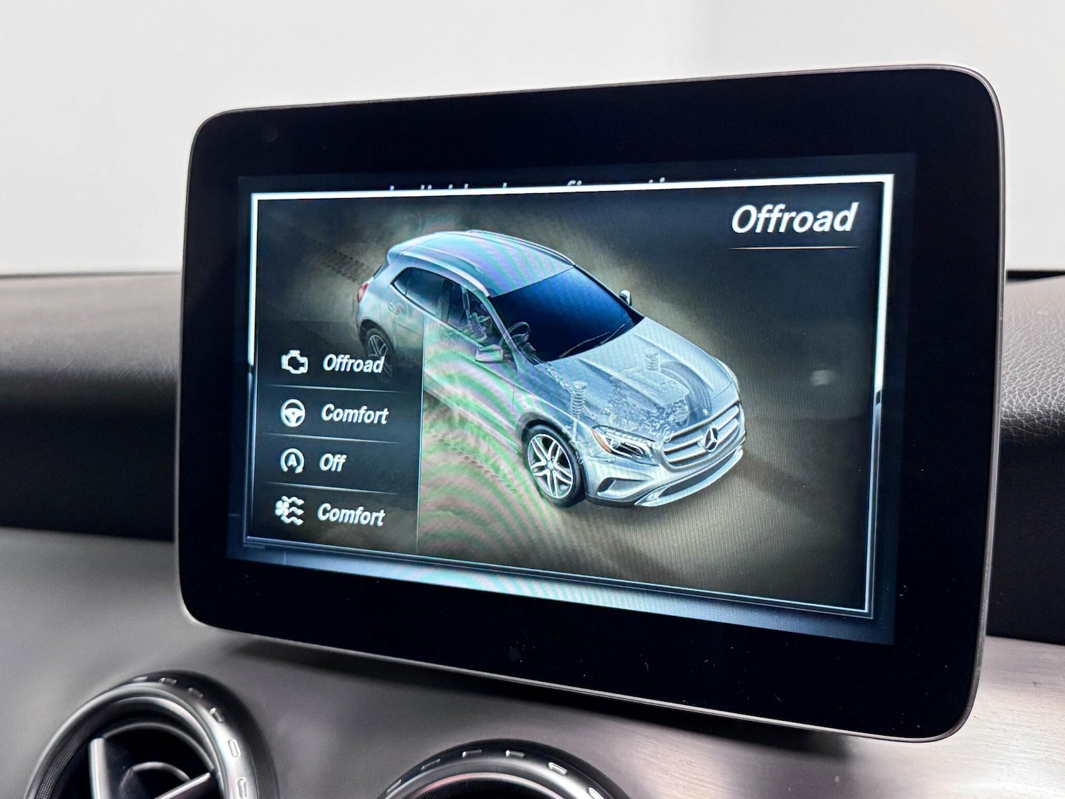 Used Mercedes-Benz GLA 2016 for sale - 76887223: Photo 51