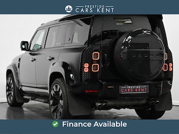 Used Land Rover Defender 2022 for sale - 78988175: Photo