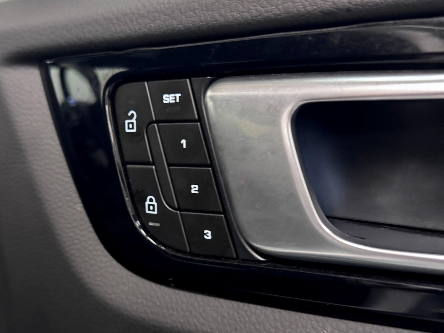 Used Porsche Cayenne 2023 for sale - 77351840: Photo 19