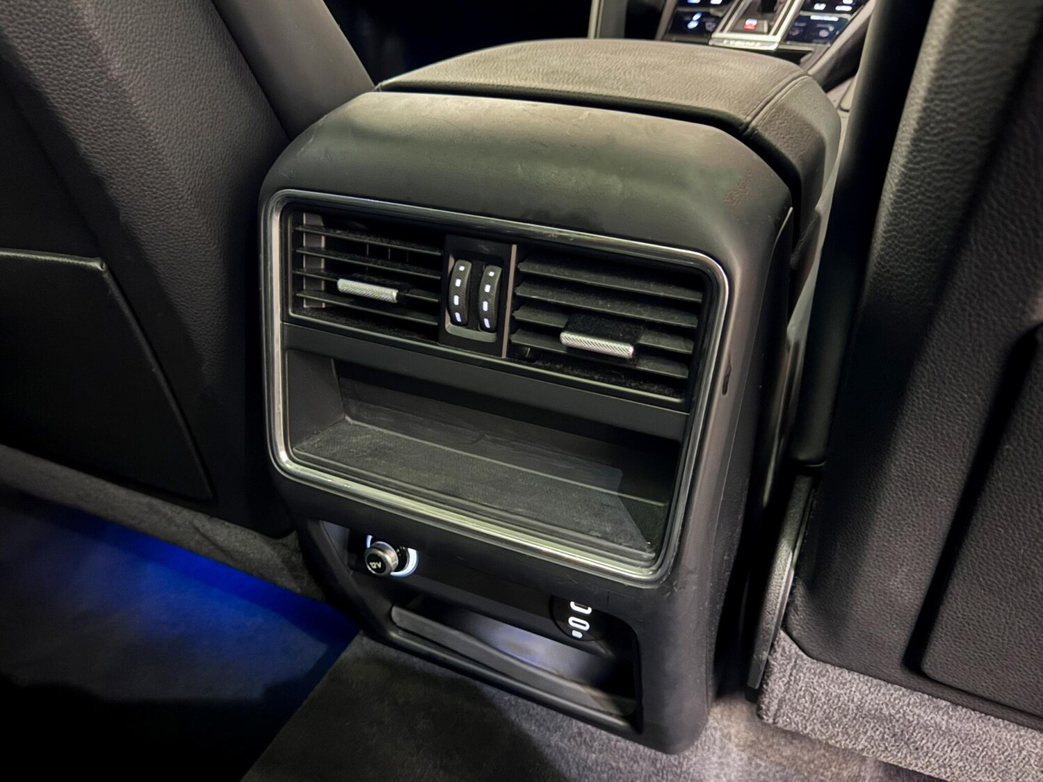 Used Porsche Cayenne 2023 for sale - 77351840: Photo 32