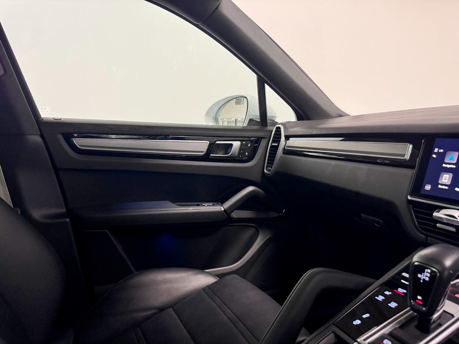 Used Porsche Cayenne 2023 for sale - 77351840: Photo 33