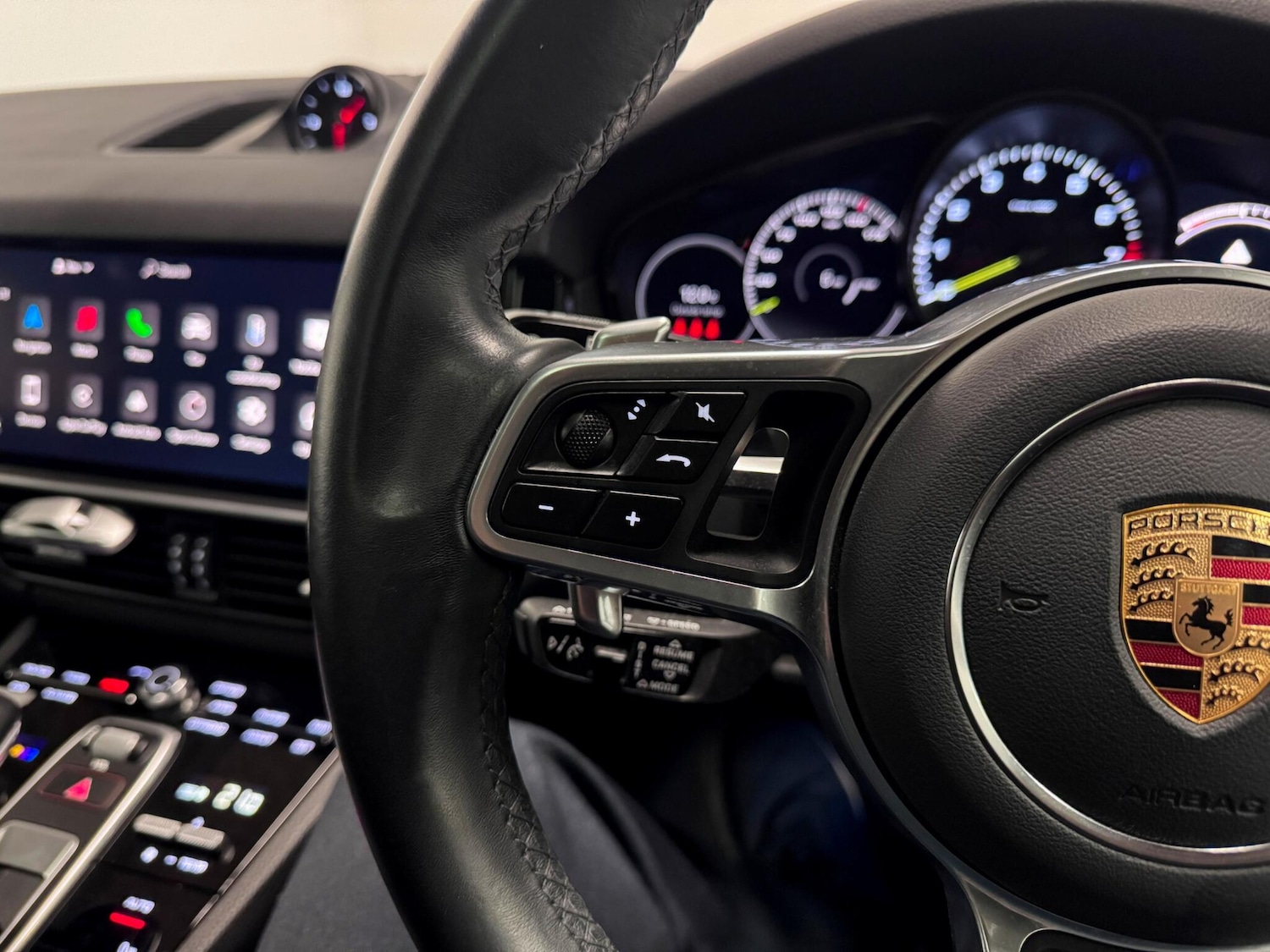 Used Porsche Cayenne 2023 for sale - 77351840: Photo 45