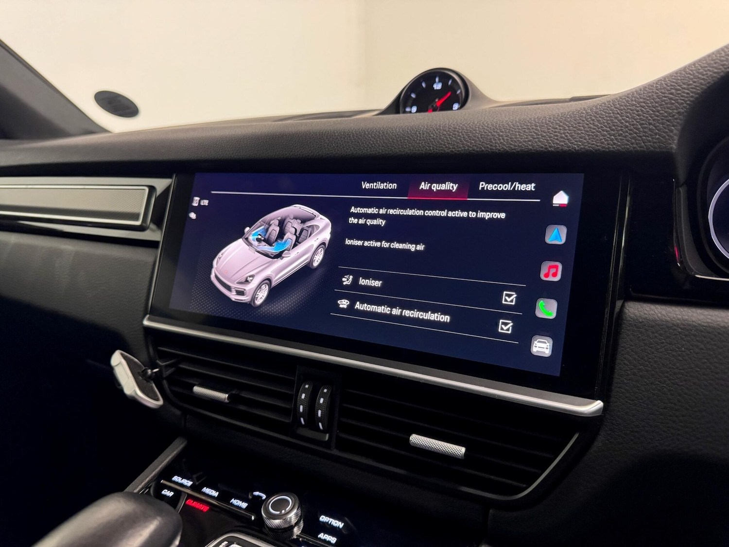 Used Porsche Cayenne 2023 for sale - 77351840: Photo 60