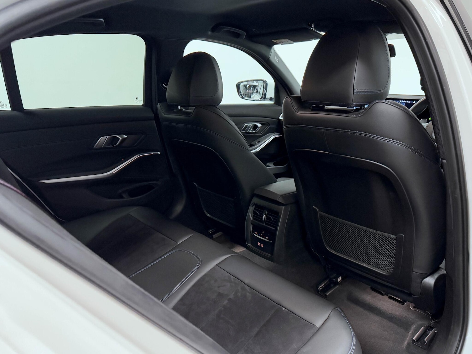 Used BMW 3 Series 2023 for sale - 76336360: Photo 22