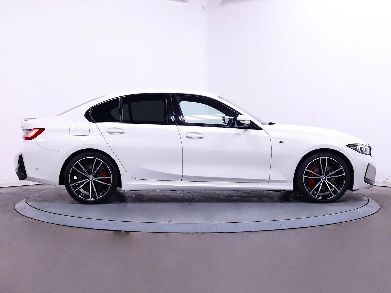 Used BMW 3 Series 2023 for sale - 76336360: Photo 8