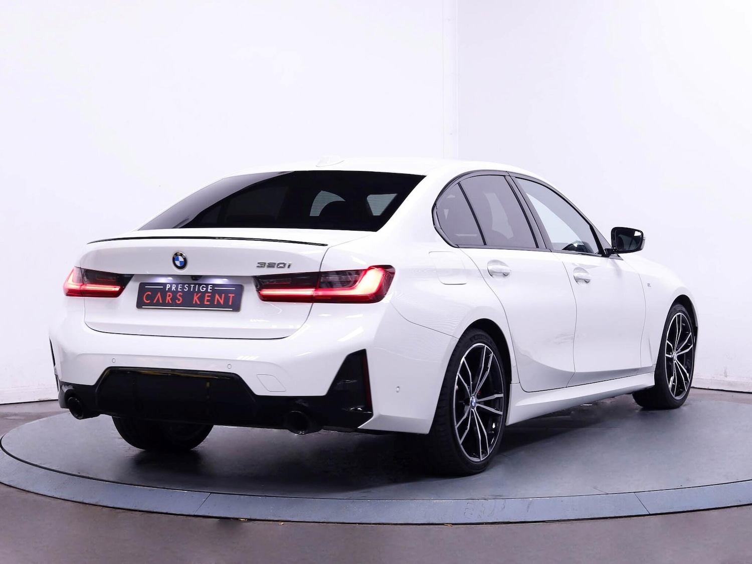 Used BMW 3 Series 2023 for sale - 76336360: Photo 9