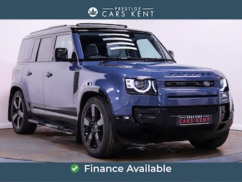 Used Land Rover Defender 110 2025 for sale - 77575002: Photo
