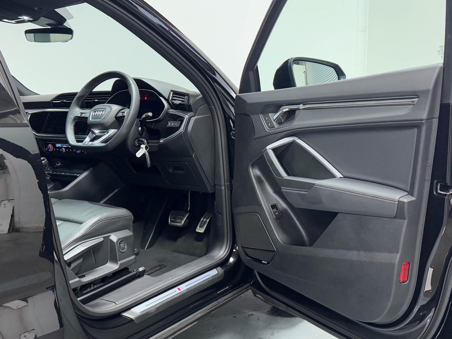 Used Audi Q3 2024 for sale - 76423107: Photo 14