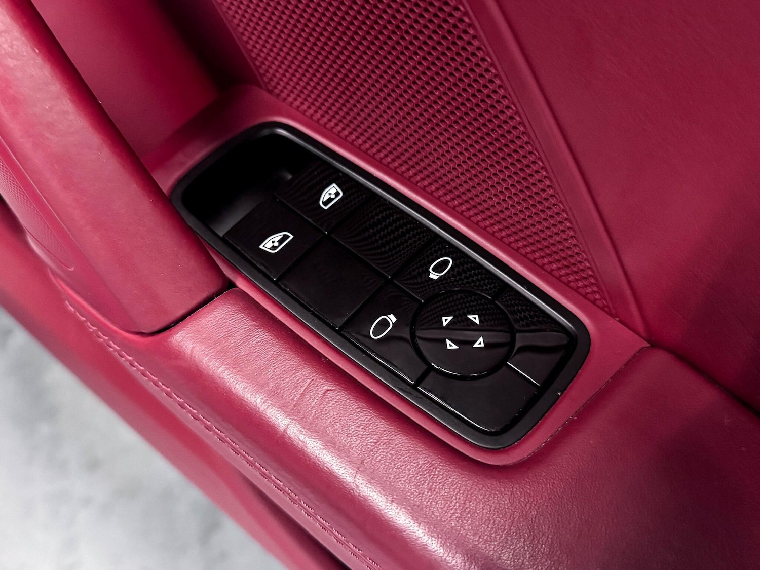 Used Porsche 911 2019 for sale - 76645302: Photo 16