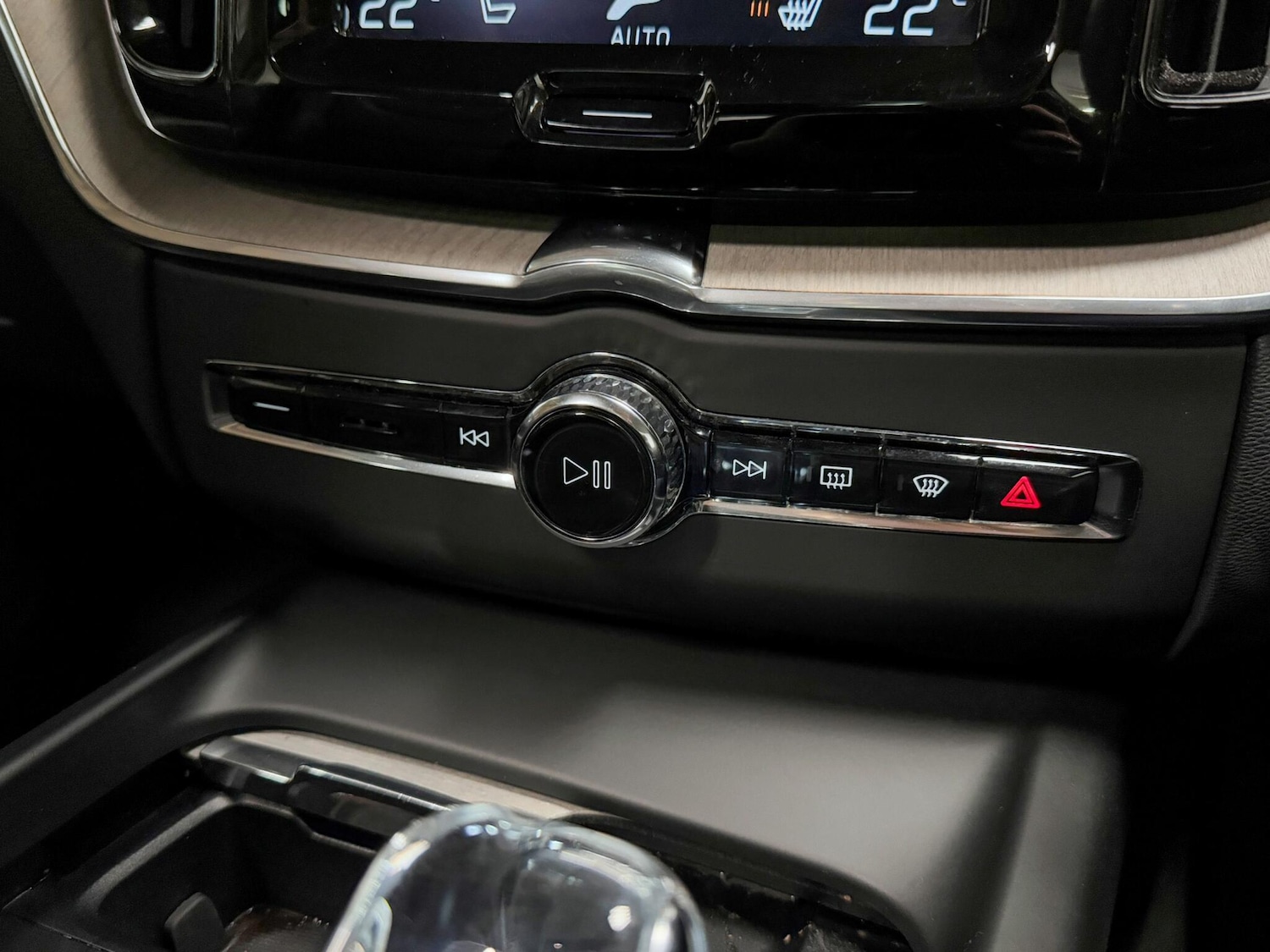 Used Volvo XC60 2020 for sale - 76371118: Photo 32