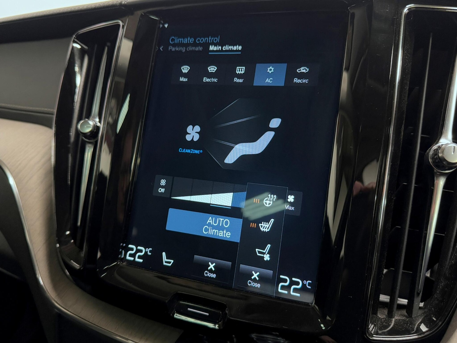 Used Volvo XC60 2020 for sale - 76371118: Photo 46