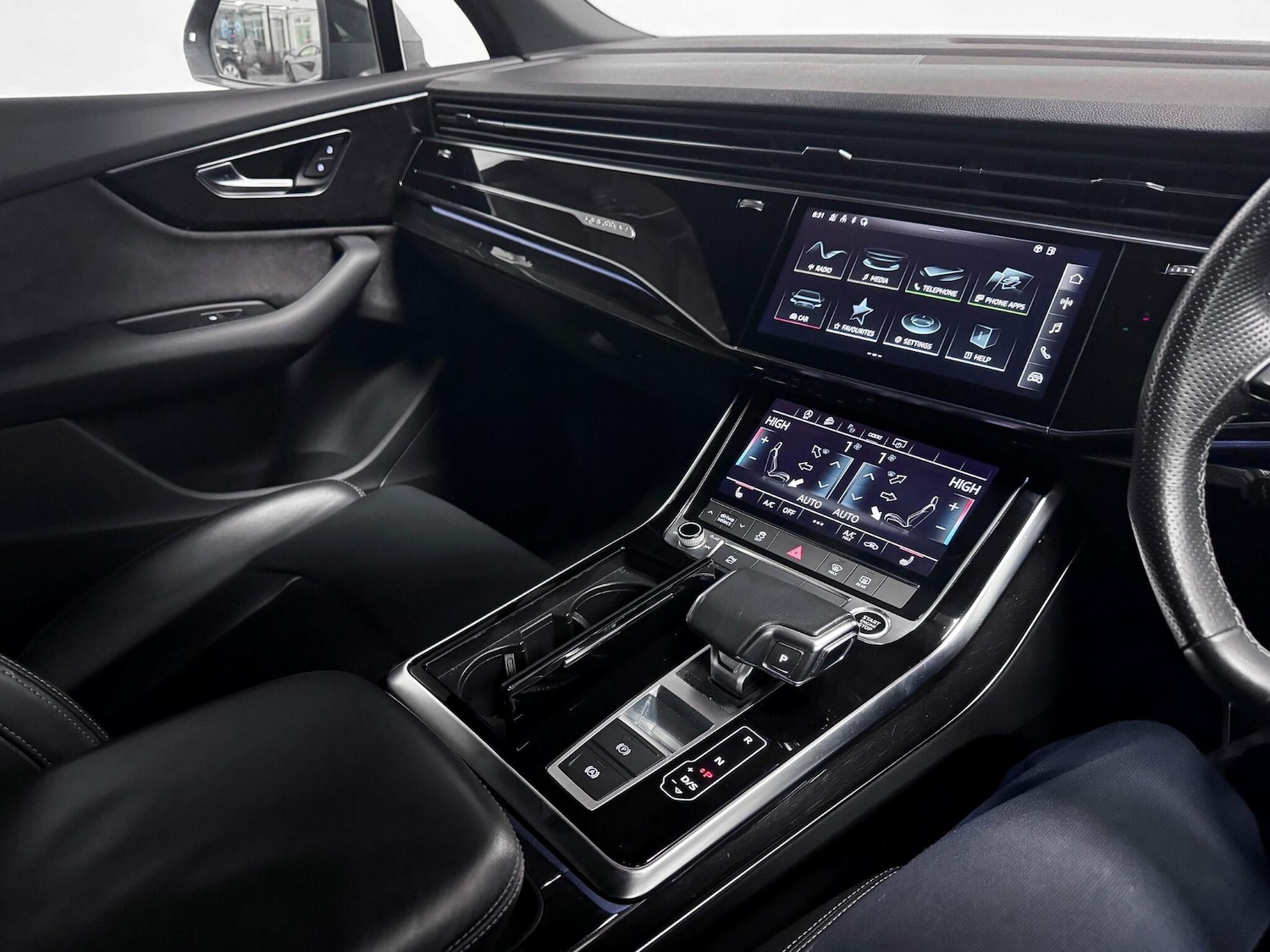 Used Audi Q7 2022 for sale - 77108990: Photo 31