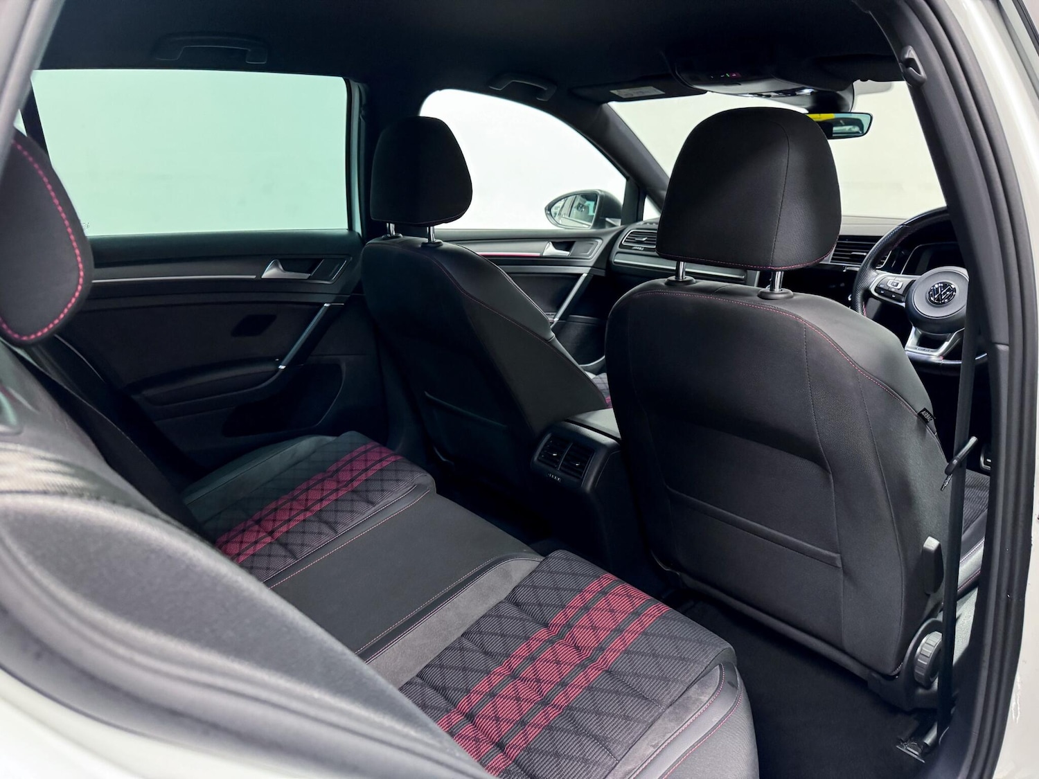 Used Volkswagen Golf 2020 for sale - 76584263: Photo 22