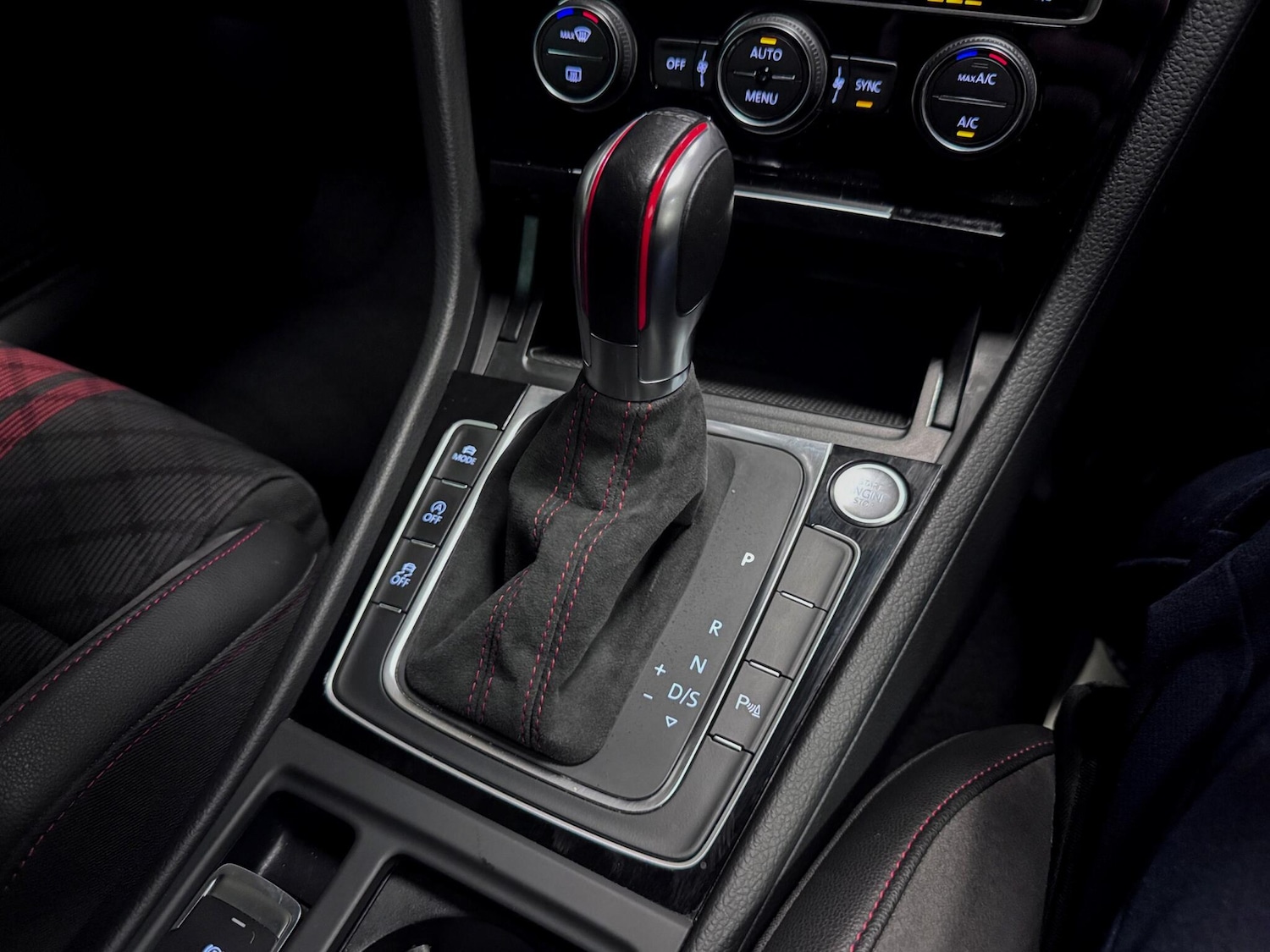 Used Volkswagen Golf 2020 for sale - 76584263: Photo 28