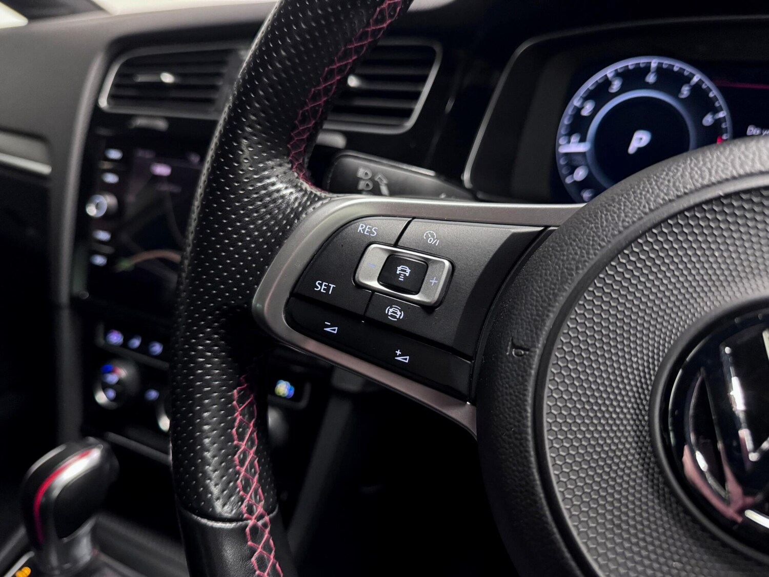 Used Volkswagen Golf 2020 for sale - 76584263: Photo 32