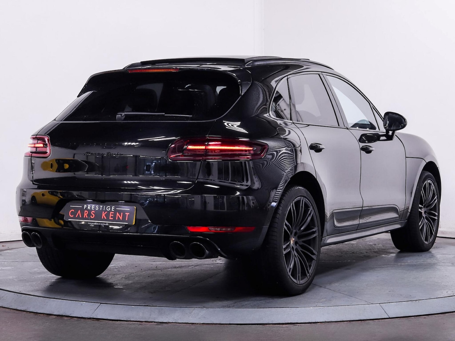 Used Porsche Macan 2018 for sale - 76283193: Photo 11
