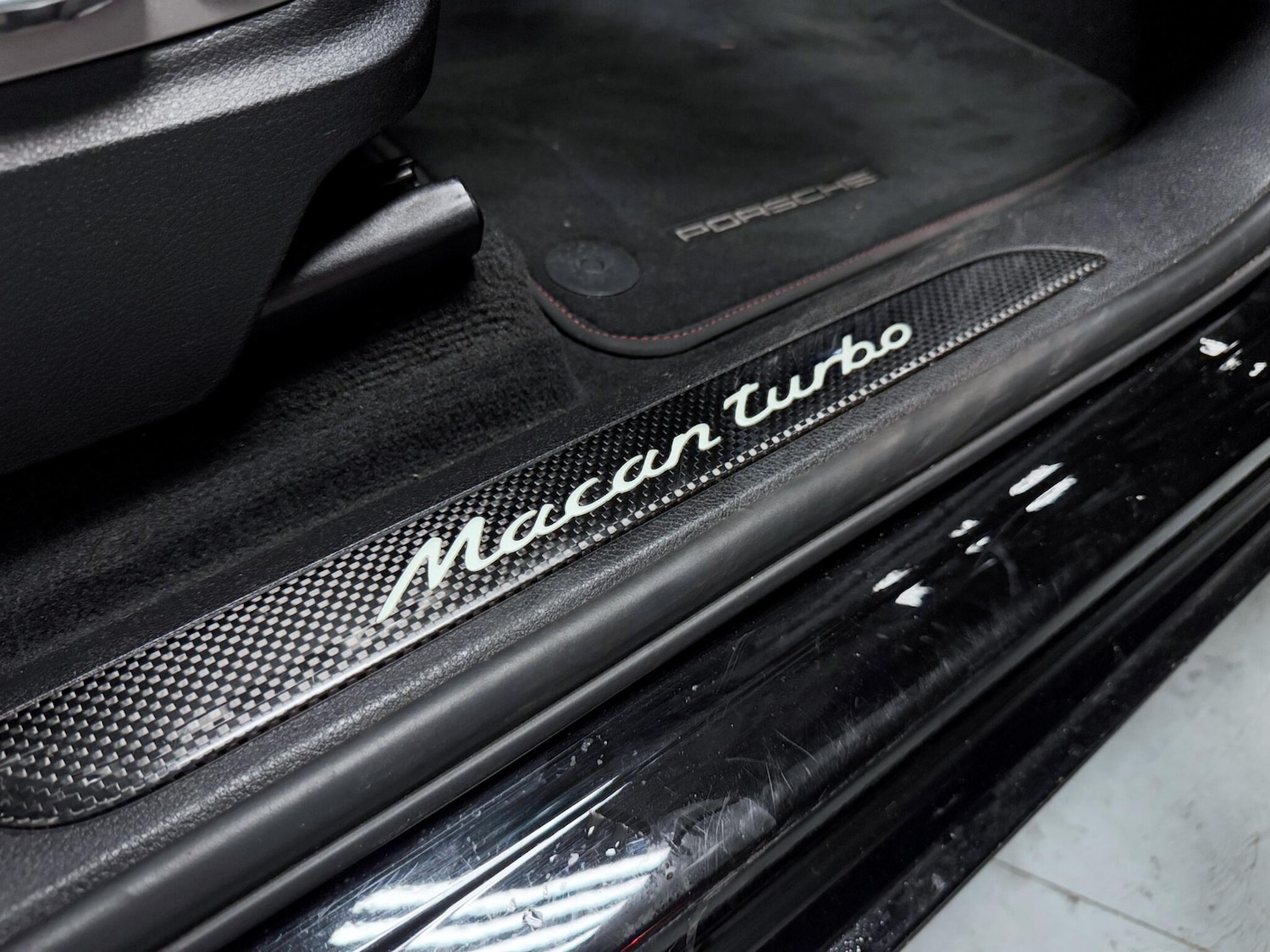 Used Porsche Macan 2018 for sale - 76283193: Photo 21