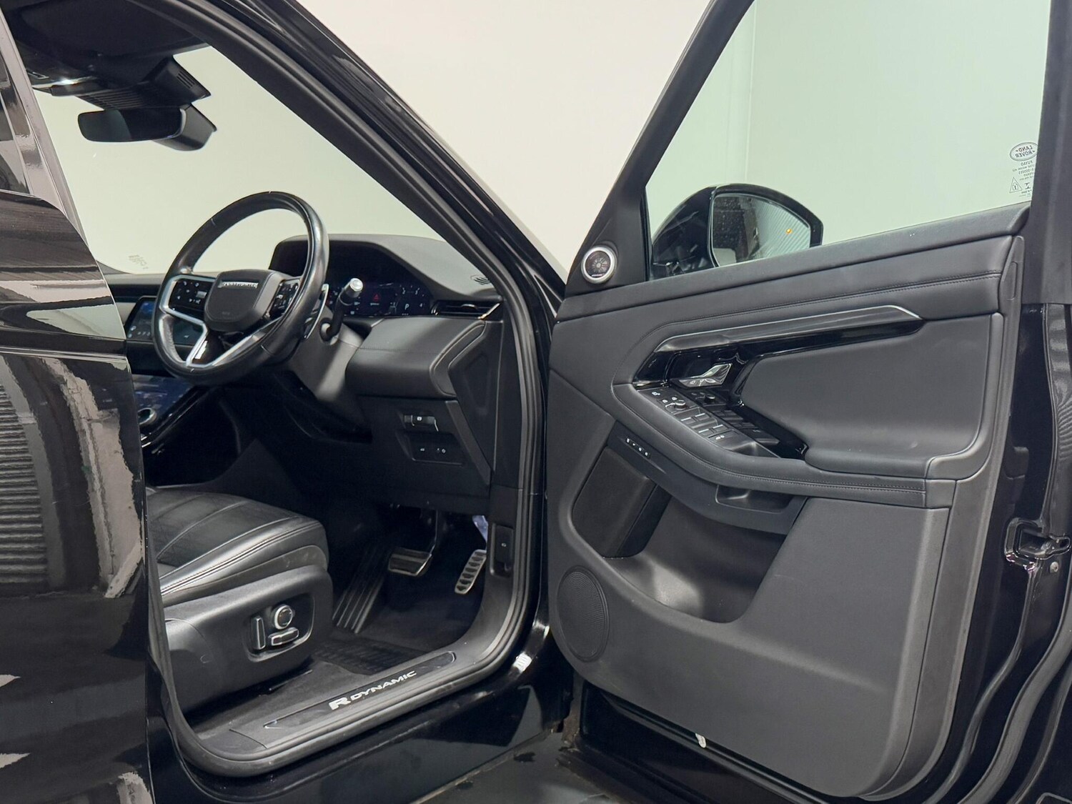 Used Land Rover Range Rover Evoque 2022 for sale - 77344963: Photo 14