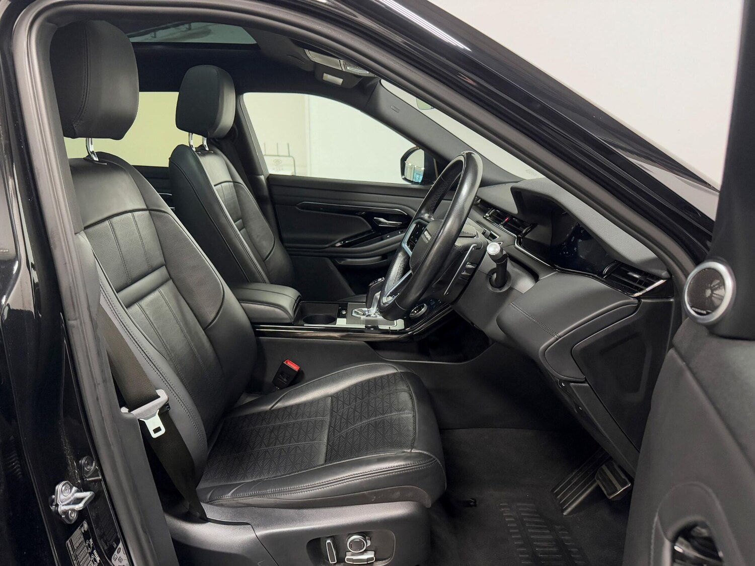 Used Land Rover Range Rover Evoque 2022 for sale - 77344963: Photo 22