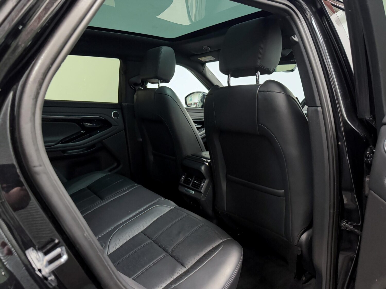 Used Land Rover Range Rover Evoque 2022 for sale - 77344963: Photo 26