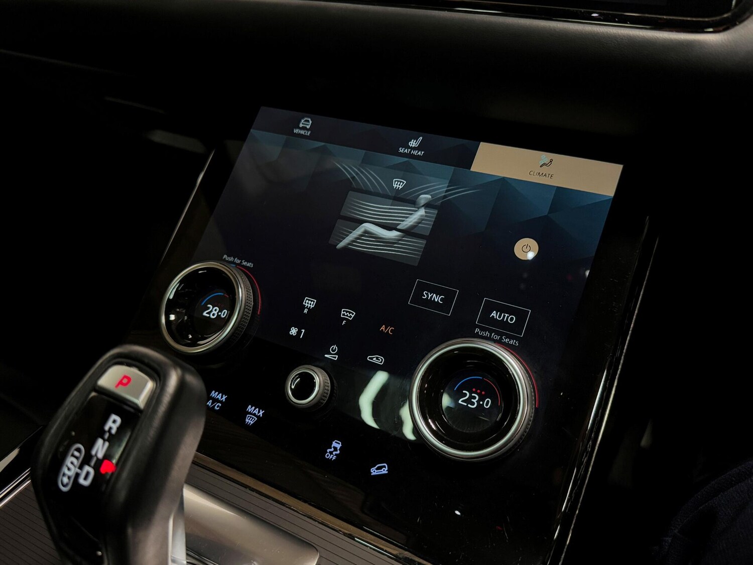 Used Land Rover Range Rover Evoque 2022 for sale - 77344963: Photo 33