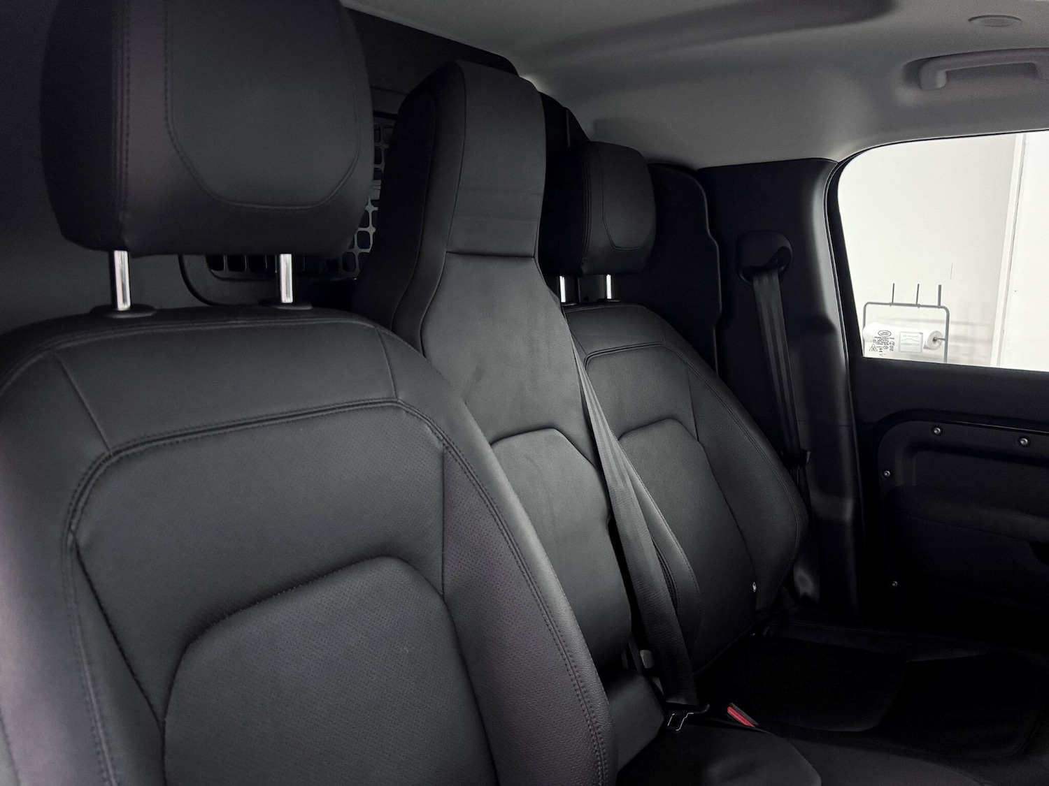 Used Land Rover Defender 110 2023 for sale - 76175329: Photo 22