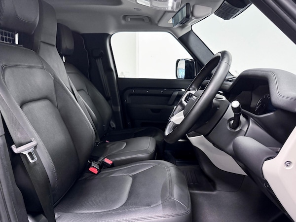 Used Land Rover Defender 110 2023 for sale - 76175329: Photo 23