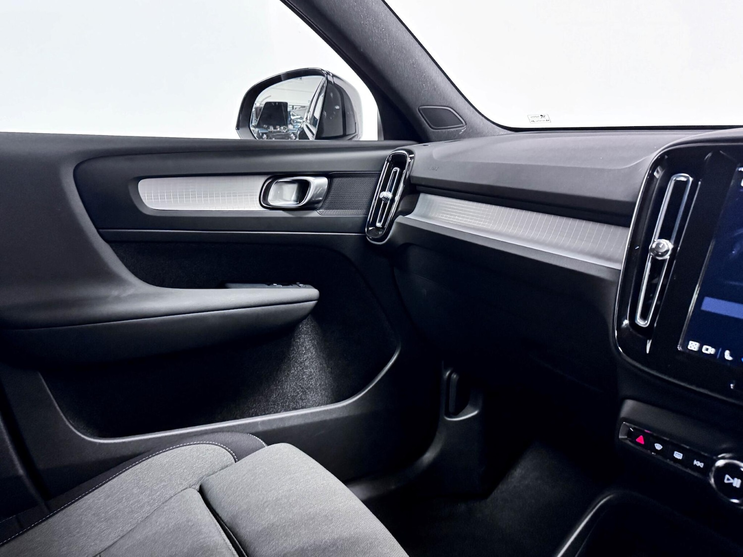 Used Volvo XC40 2022 for sale - 78007464: Photo 28