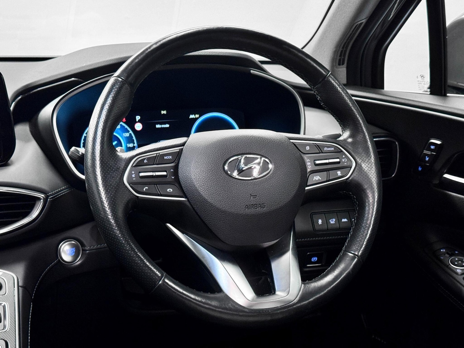 Used Hyundai Santa Fe 2024 for sale - 78100770: Photo 39