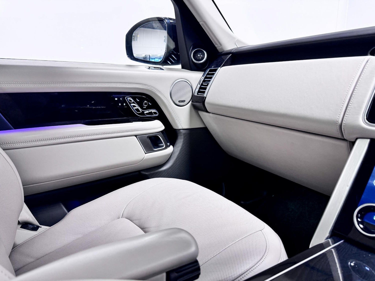 Used Land Rover Range Rover 2019 for sale - 77647174: Photo 37