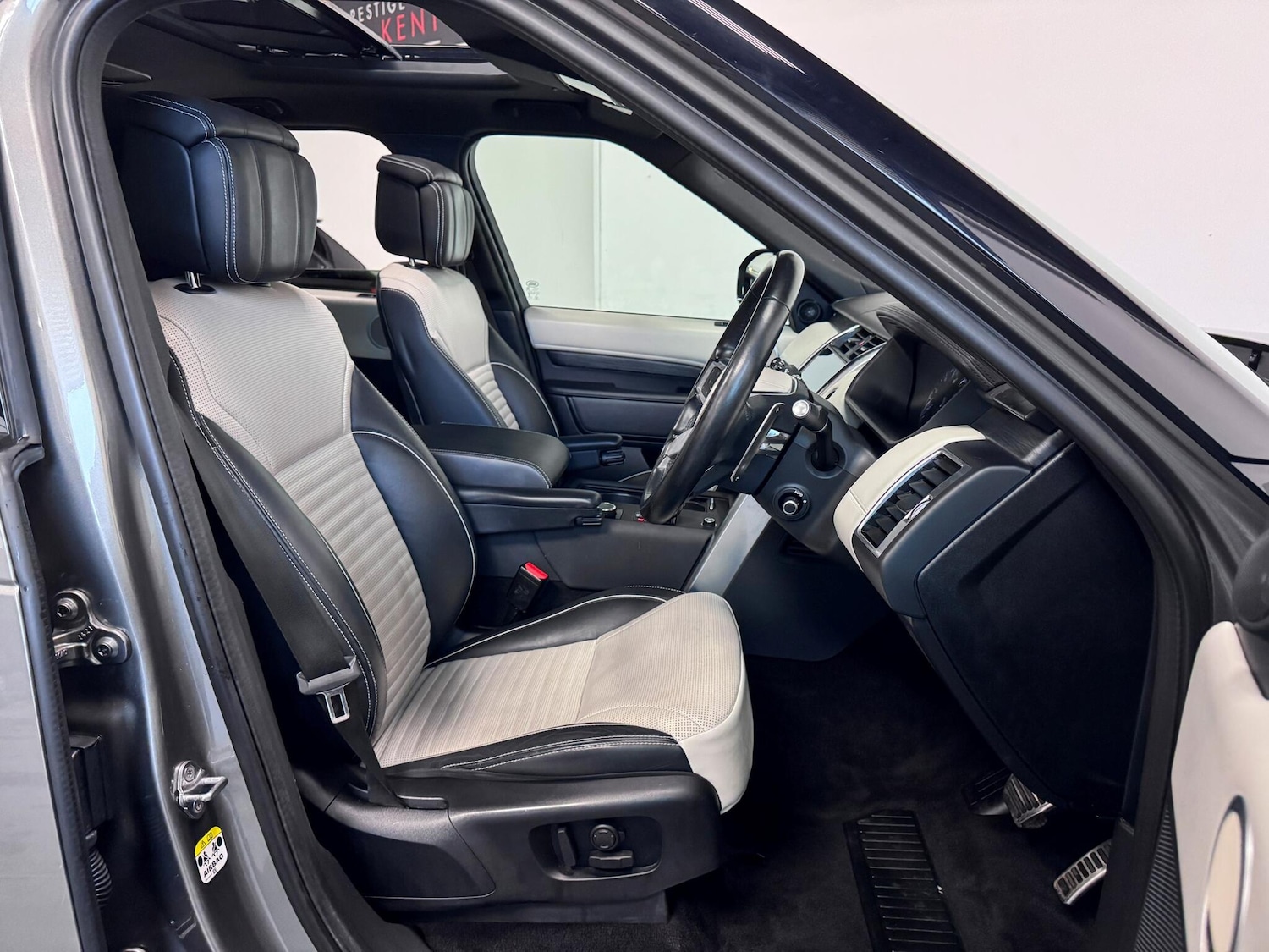 Used Land Rover Discovery 2022 for sale - 77049986: Photo 24