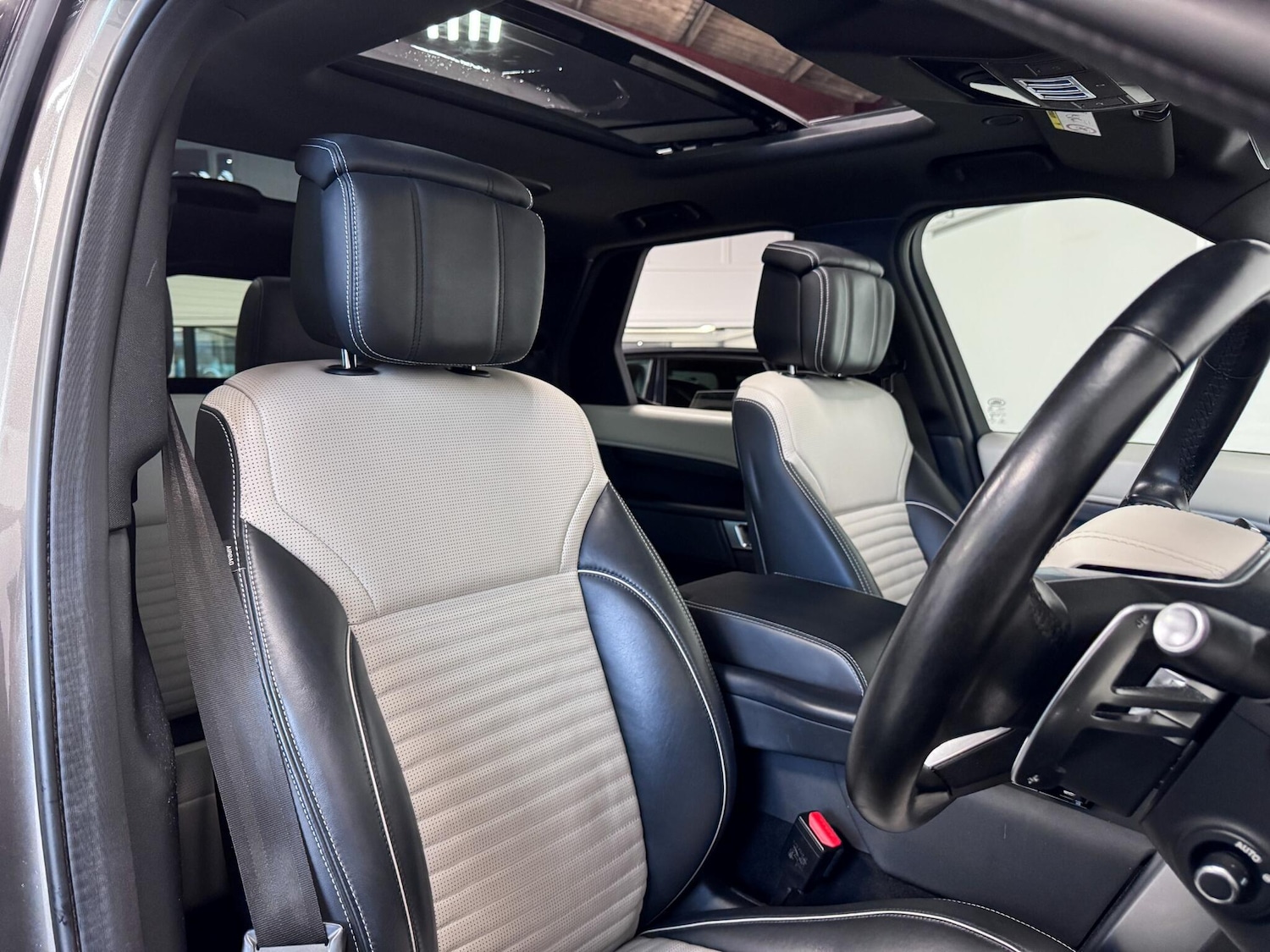 Used Land Rover Discovery 2022 for sale - 77049986: Photo 26