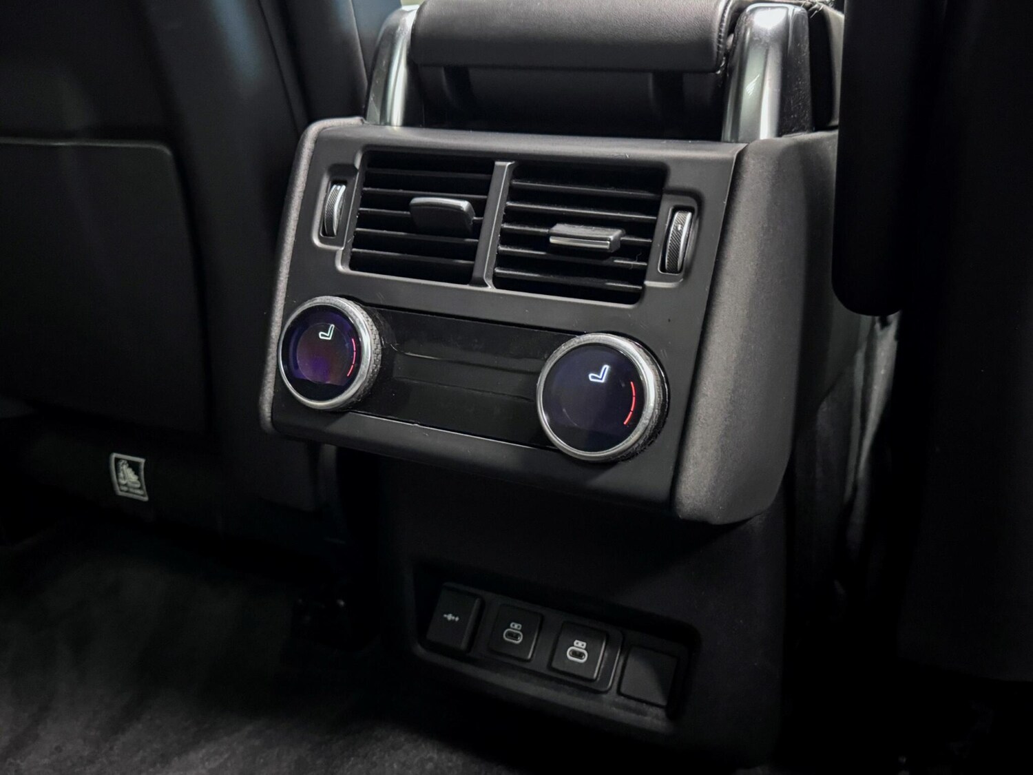 Used Land Rover Discovery 2022 for sale - 77049986: Photo 30