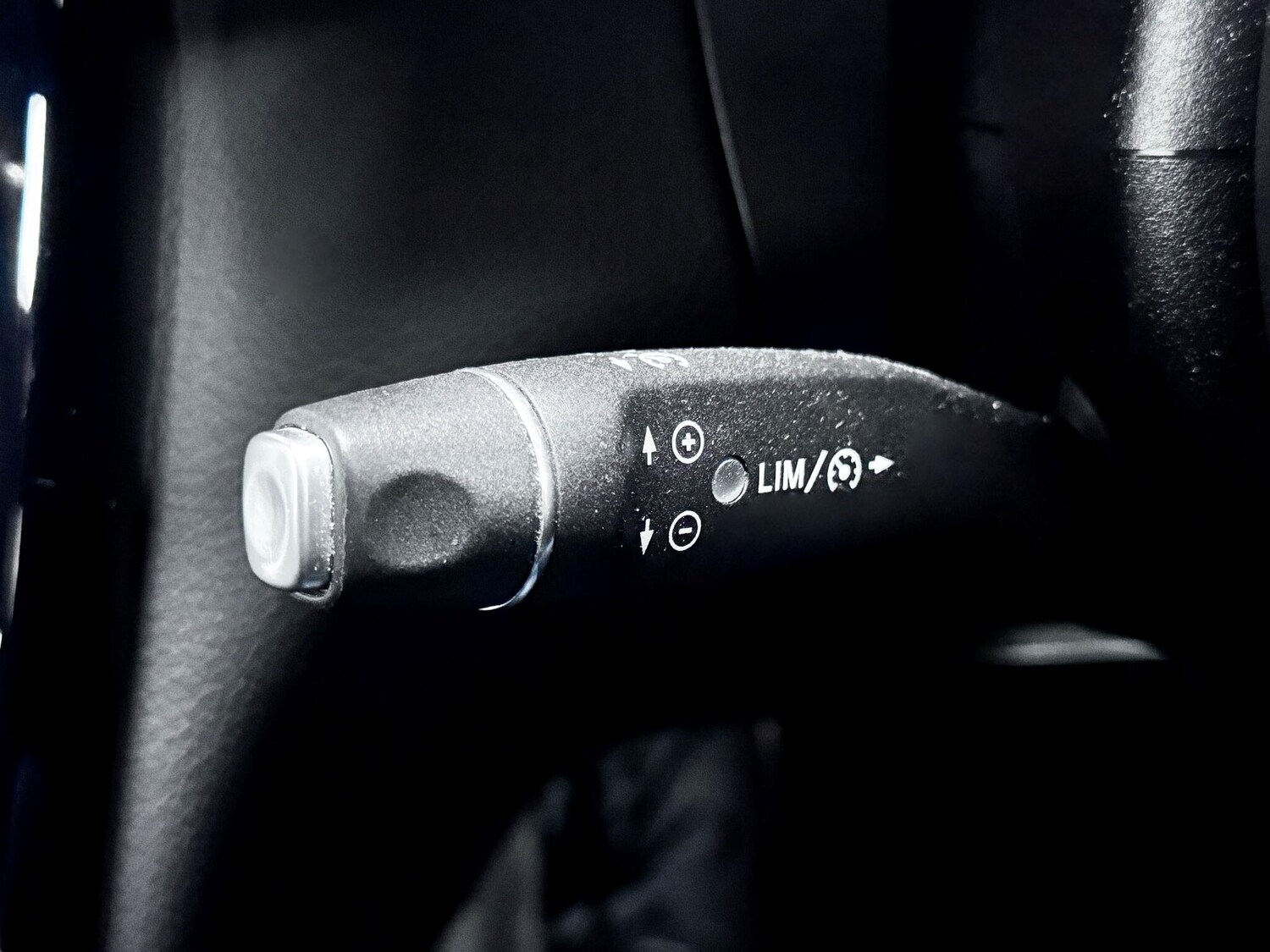 Used Mercedes-Benz GLC 2018 for sale - 77376820: Photo 32