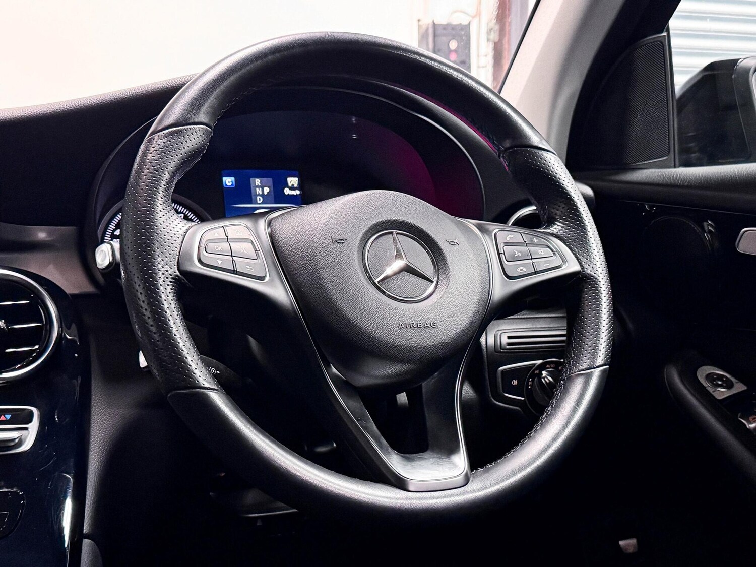 Used Mercedes-Benz GLC 2018 for sale - 77376820: Photo 38