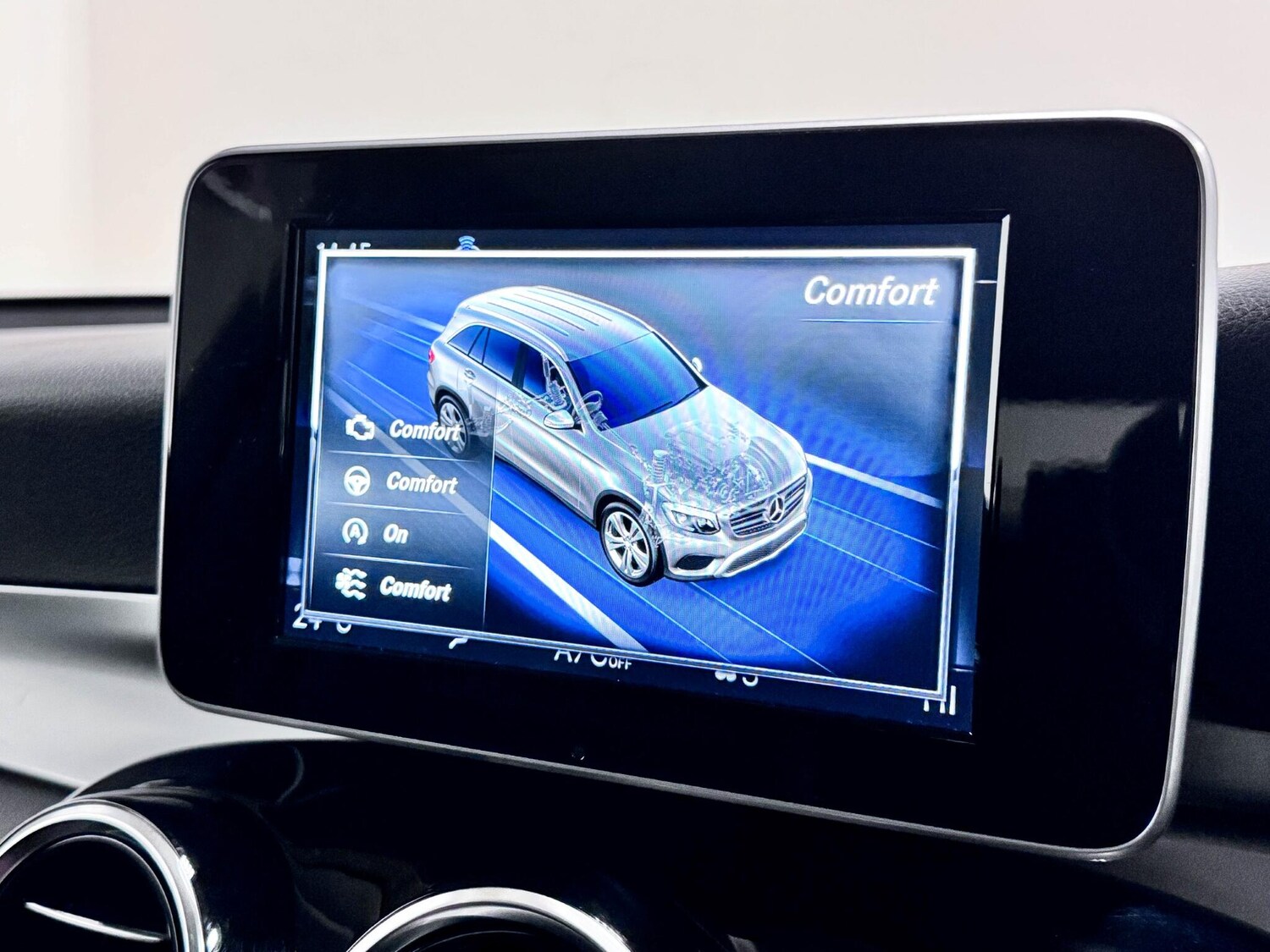 Used Mercedes-Benz GLC 2018 for sale - 77376820: Photo 47