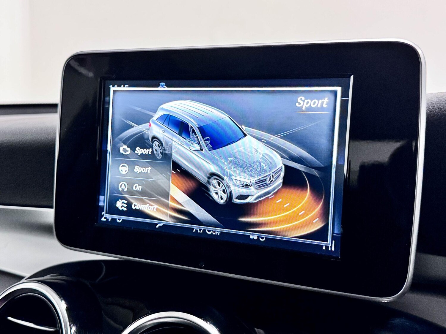 Used Mercedes-Benz GLC 2018 for sale - 77376820: Photo 48