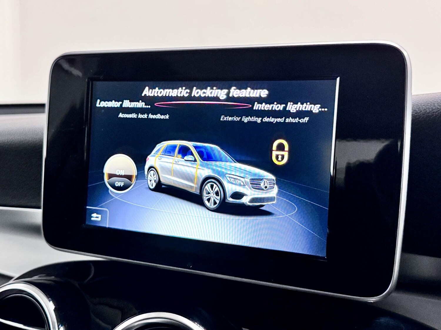 Used Mercedes-Benz GLC 2018 for sale - 77376820: Photo 57