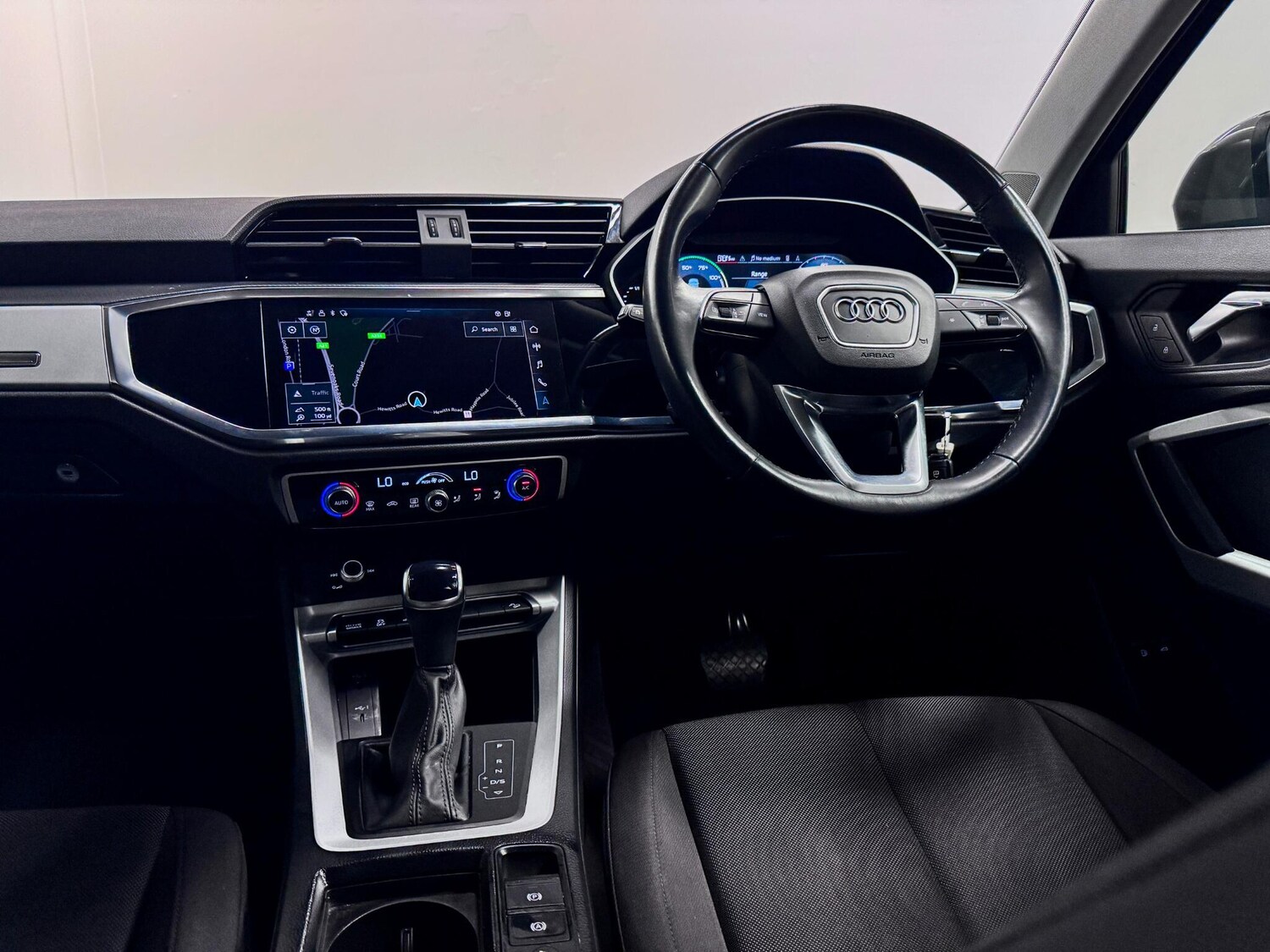 Used Audi Q3 2023 for sale - 77585853: Photo 31