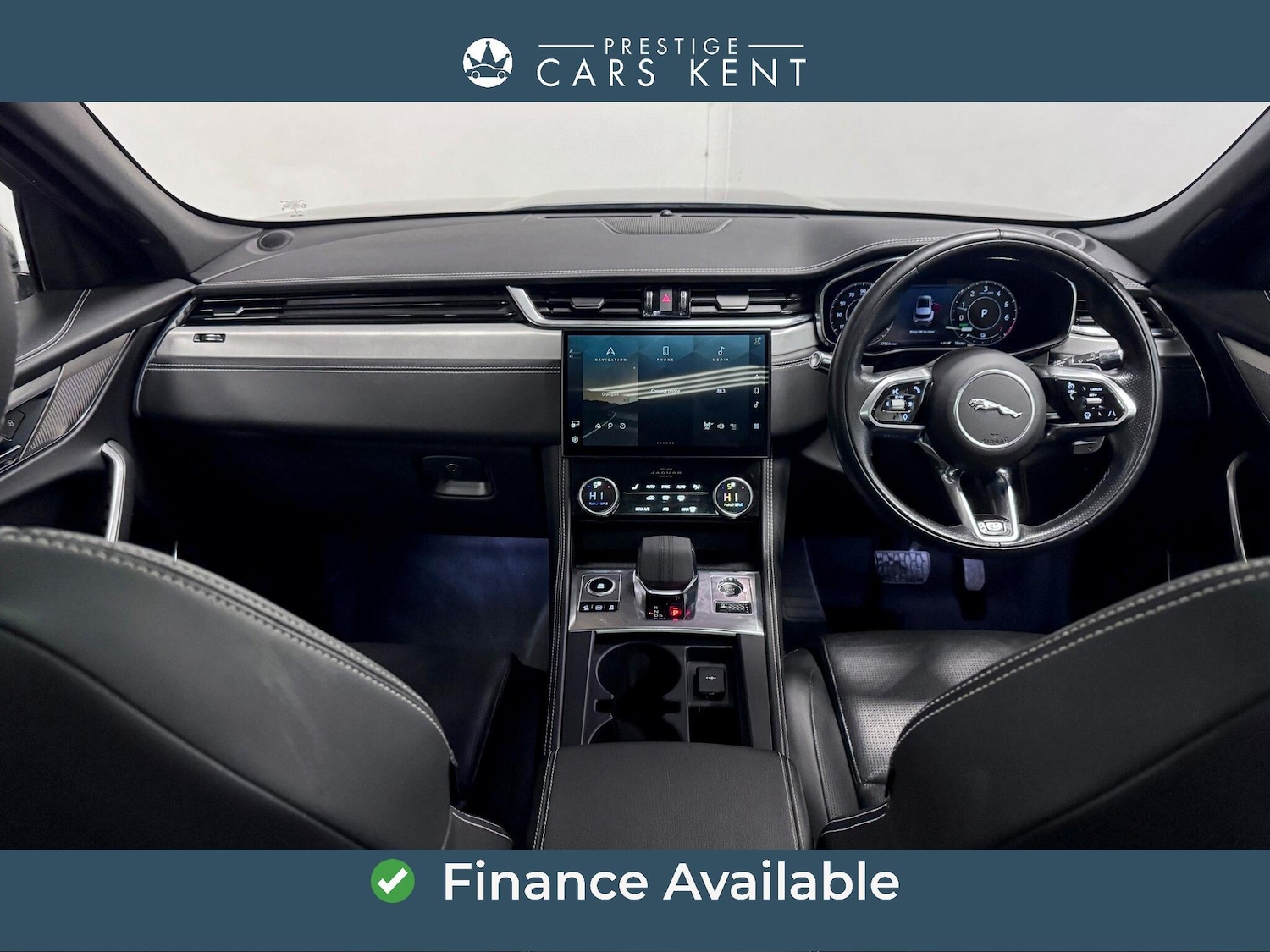 Used Jaguar F-Pace 2021 for sale - 76728731: Photo 2