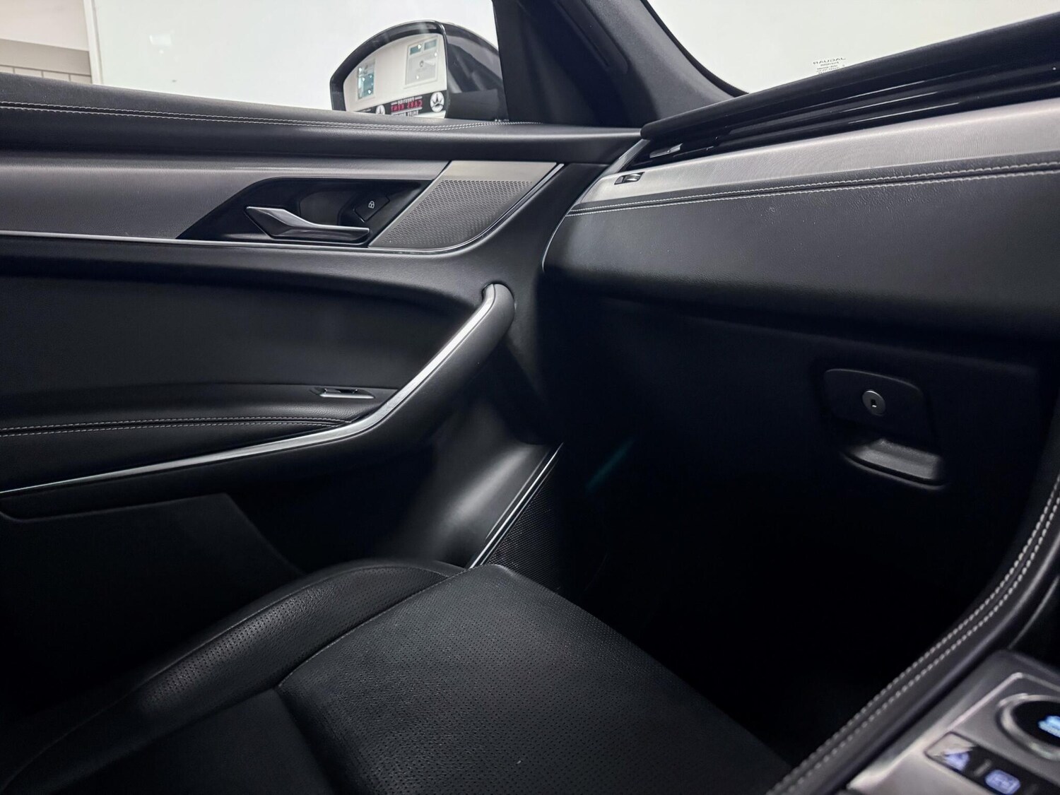 Used Jaguar F-Pace 2021 for sale - 76728731: Photo 27