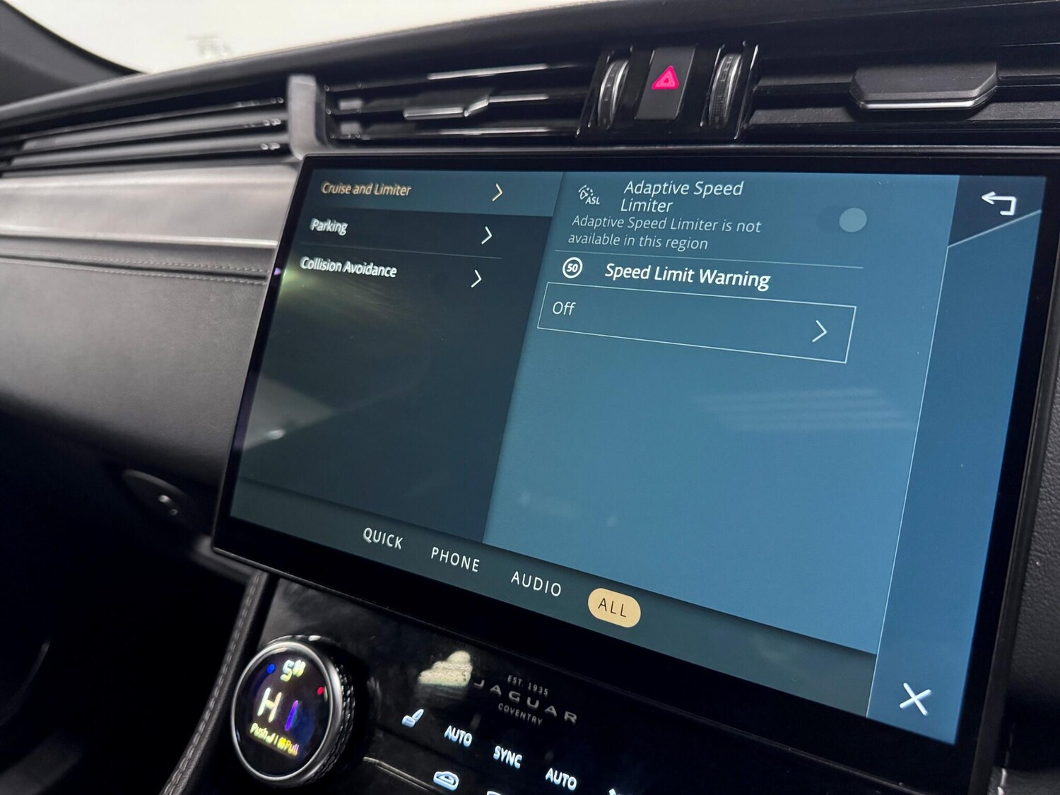 Used Jaguar F-Pace 2021 for sale - 76728731: Photo 42