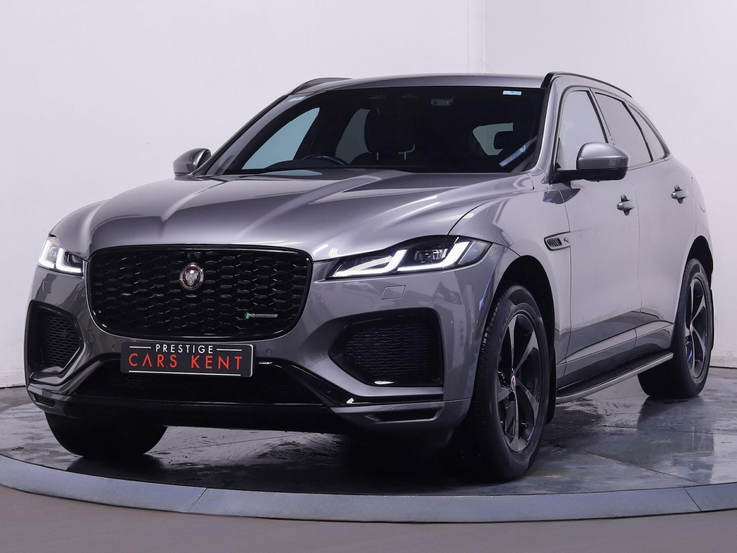 Used Jaguar F-Pace 2021 for sale - 76728731: Photo 6