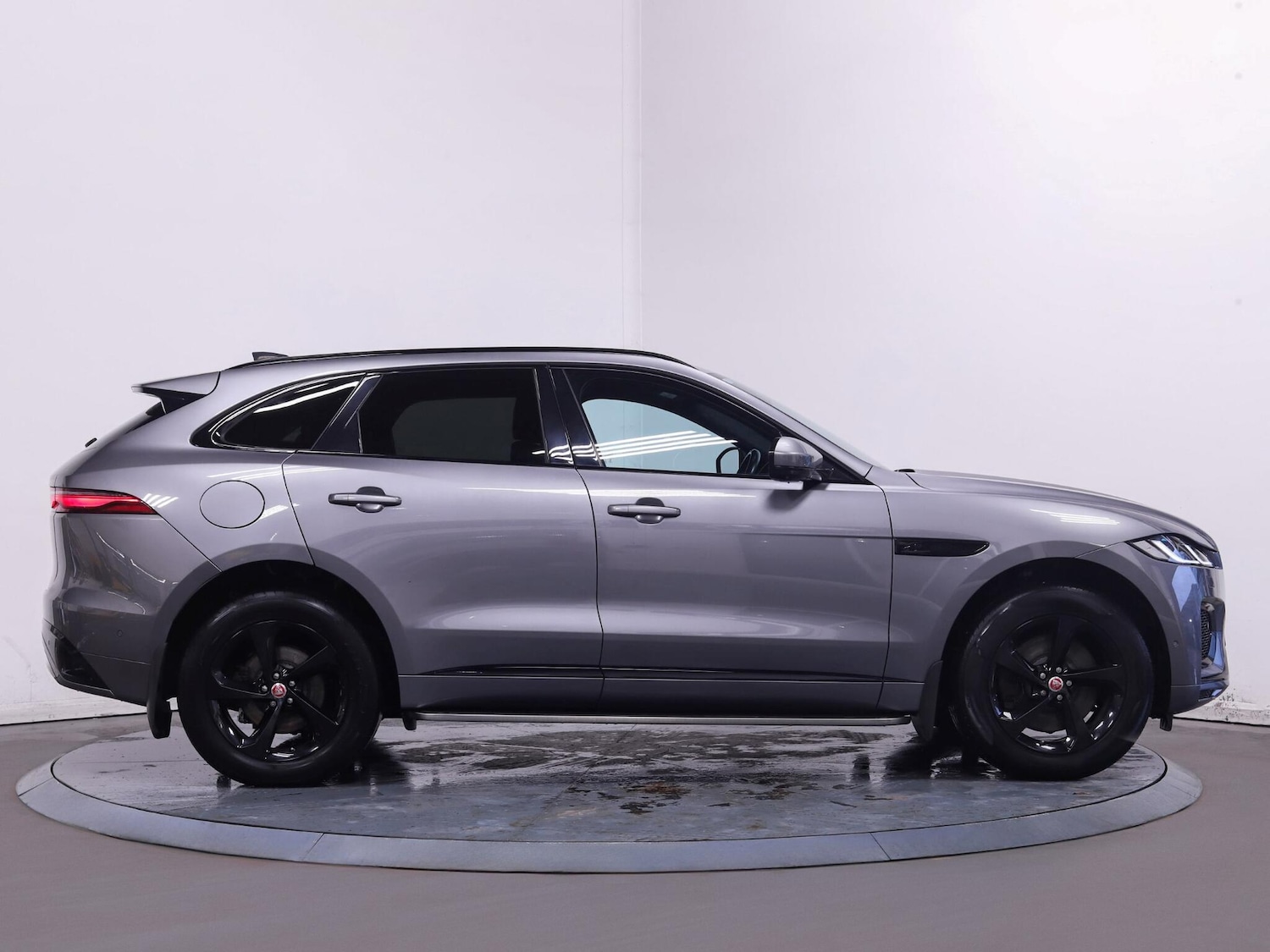 Used Jaguar F-Pace 2021 for sale - 76728731: Photo 8