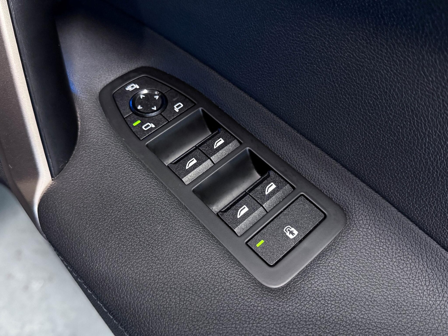 Used BMW iX 2023 for sale - 76658219: Photo 18