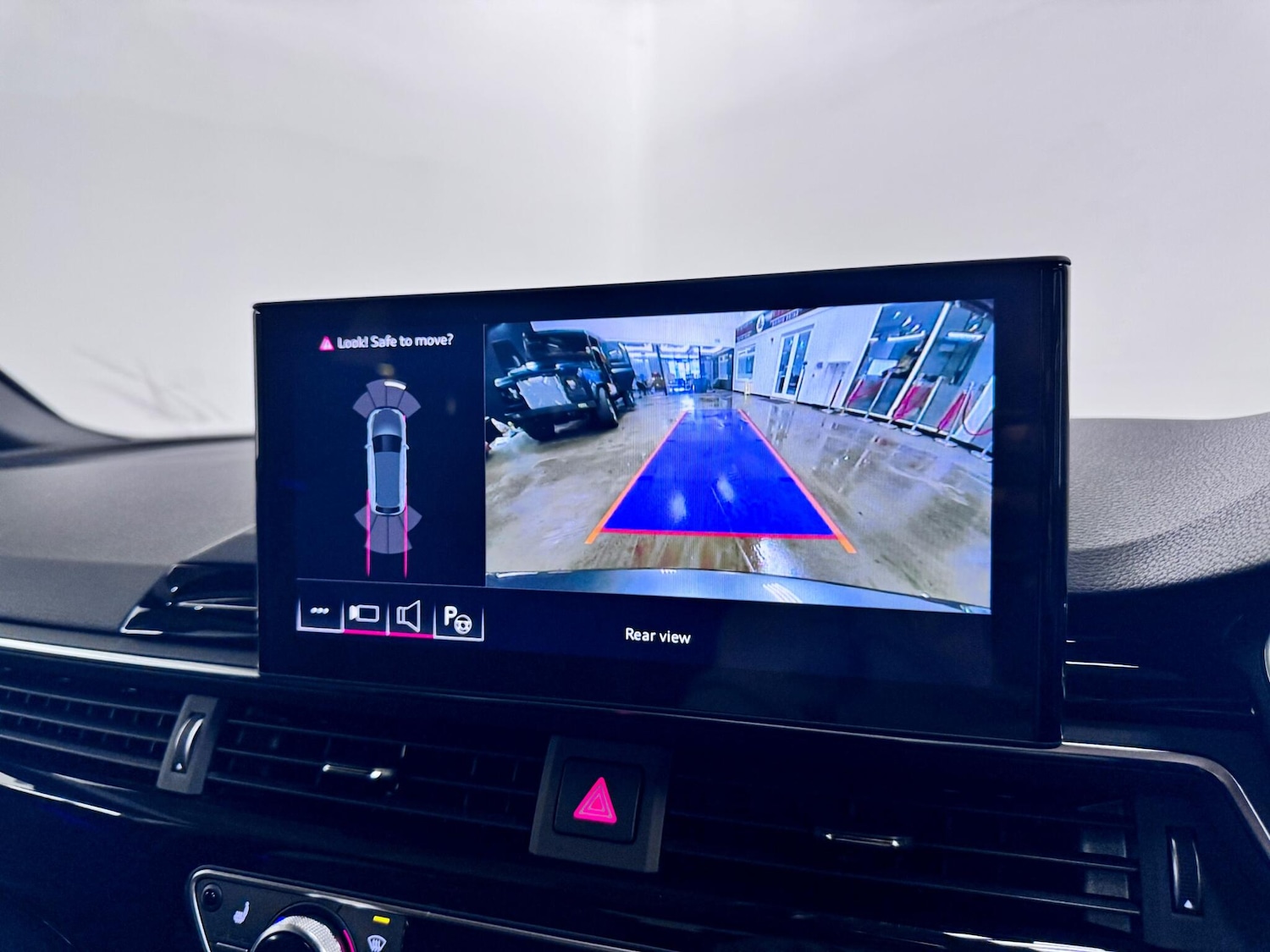 Used Audi A4 Avant 2023 for sale - 77645796: Photo 39